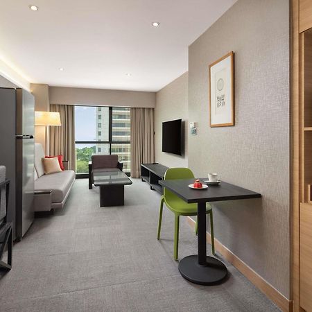 Grand Mercure Singapore Roxy Exteriör bild